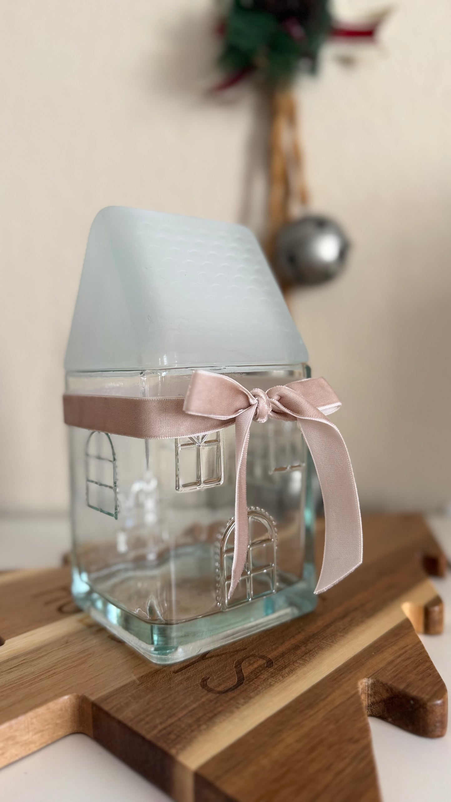 2025 WINTER HOLIDAY COLLECTION | organic coconut soy wax candles | paraffin-free | clean burning home fragrance